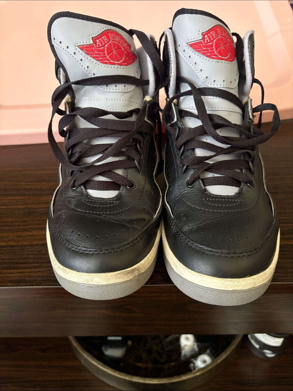 Jordan Men’s High-Top Sneakers in Black and Gray with Red Logo preloved